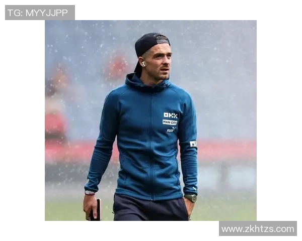 足球球星亲自刷鞋引发热议展现勤俭态度激励年轻球员